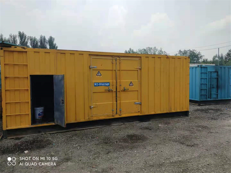 东明200KW柴油发电机组需要配备什么型号的电缆线？